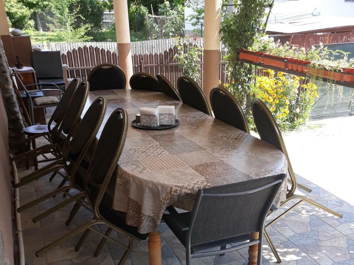 Hotel Casa Delia Călimăneşti Zewnętrze zdjęcie